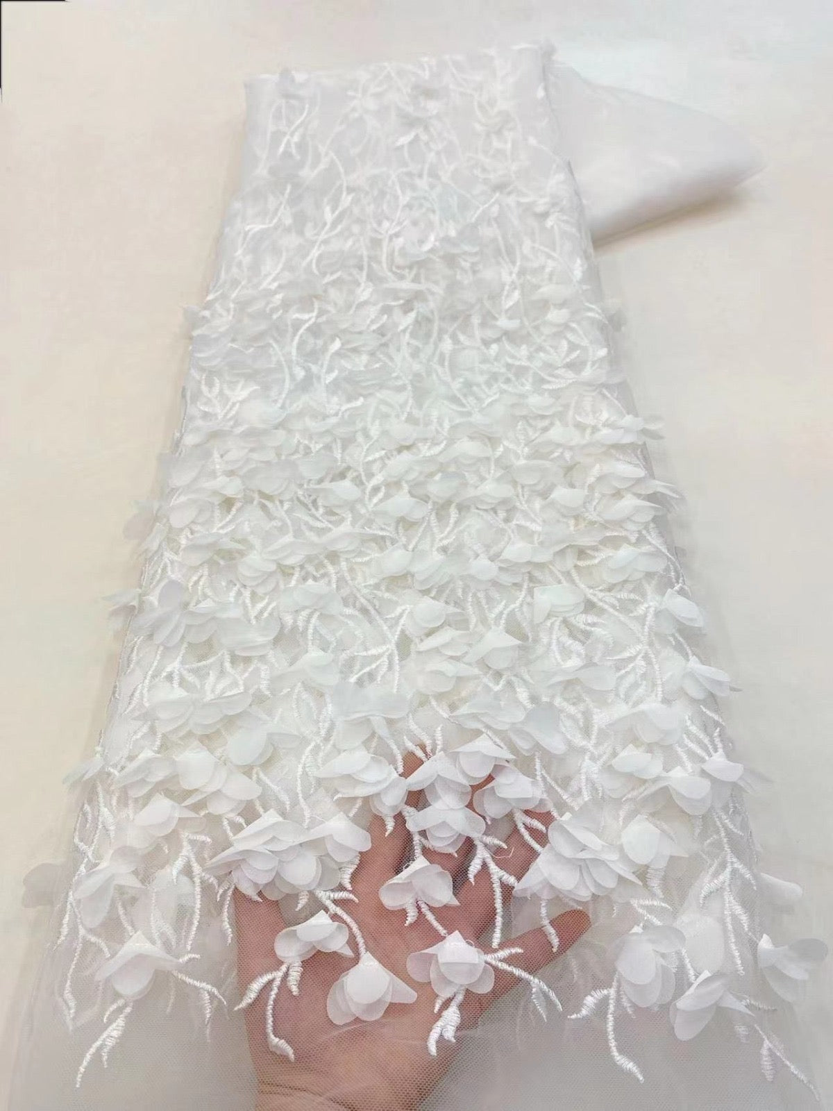 Tela Minette Floral 3D - Más colores