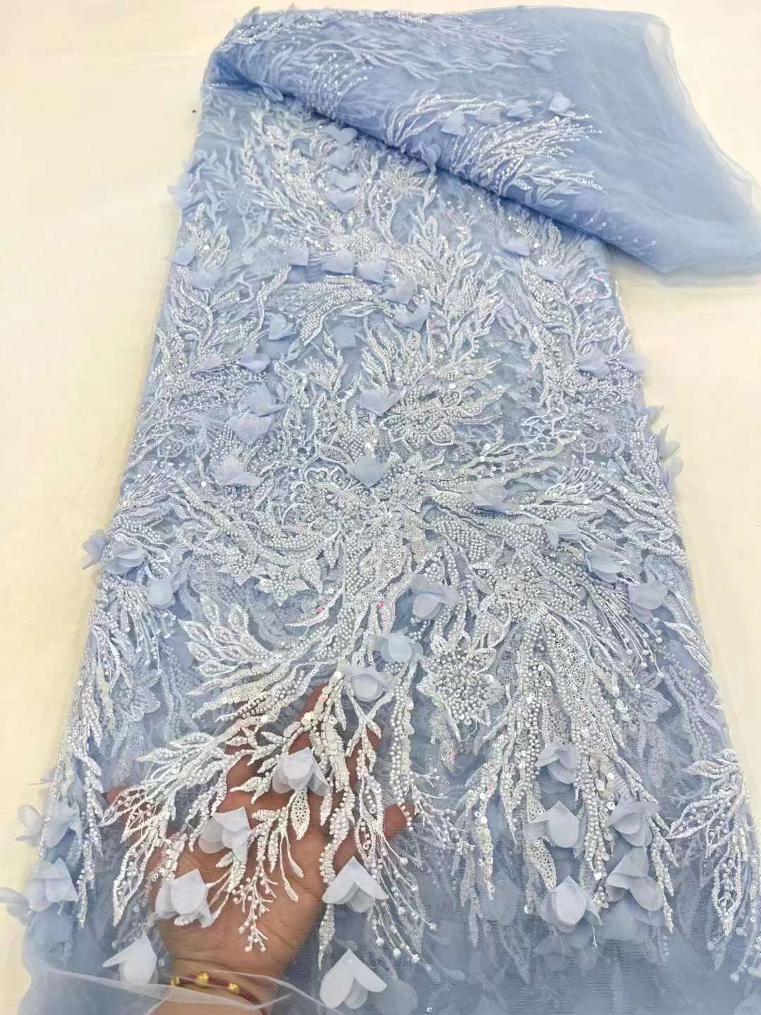 Tela de pétalos en 3D de Baron