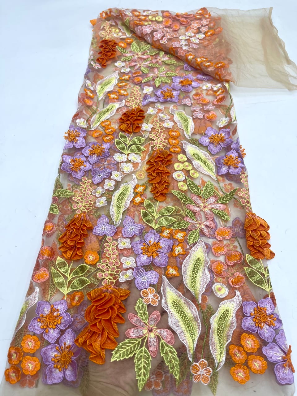 Tela floral con pompones - Más colores