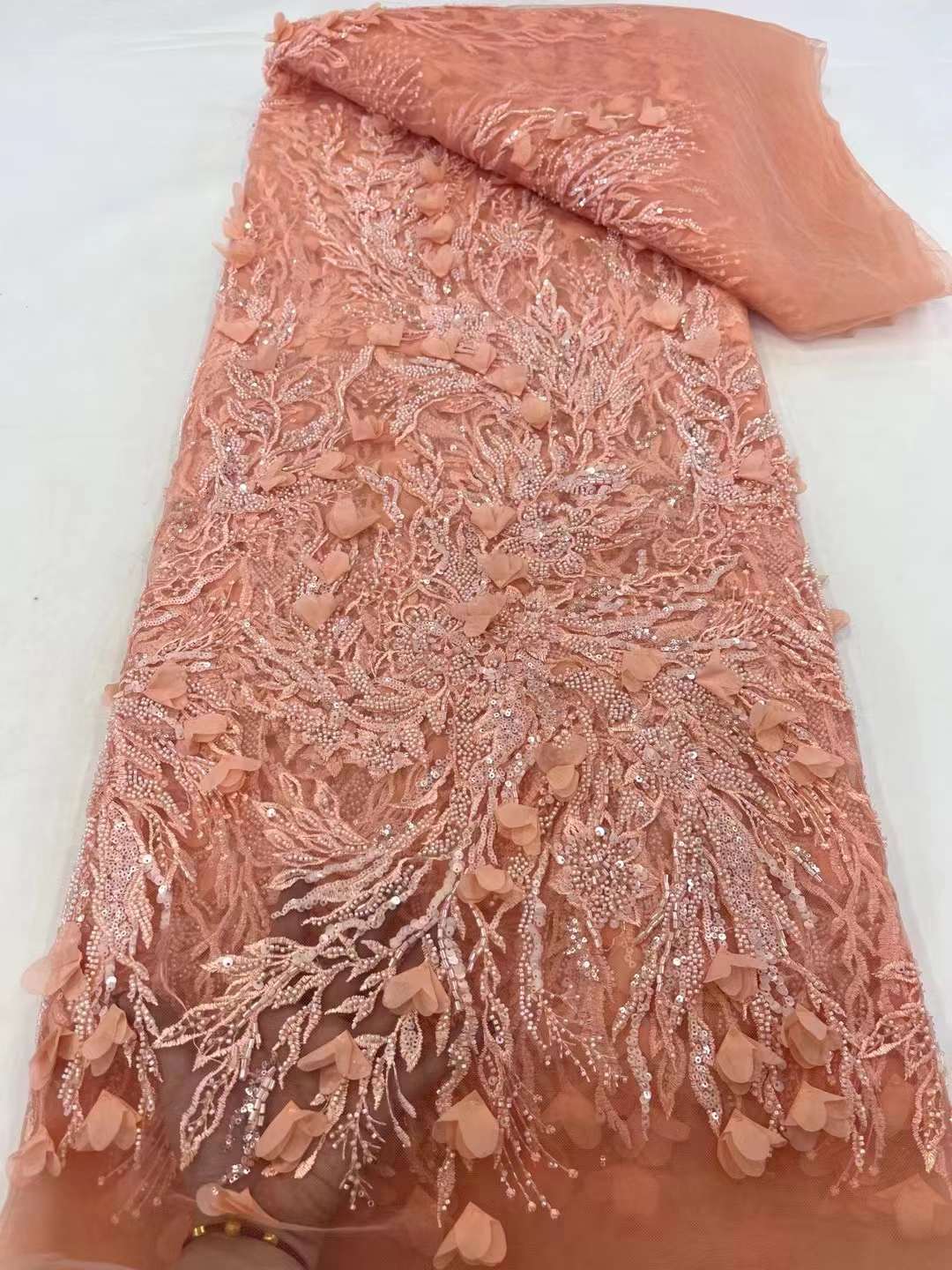 Tela de pétalos en 3D de Baron
