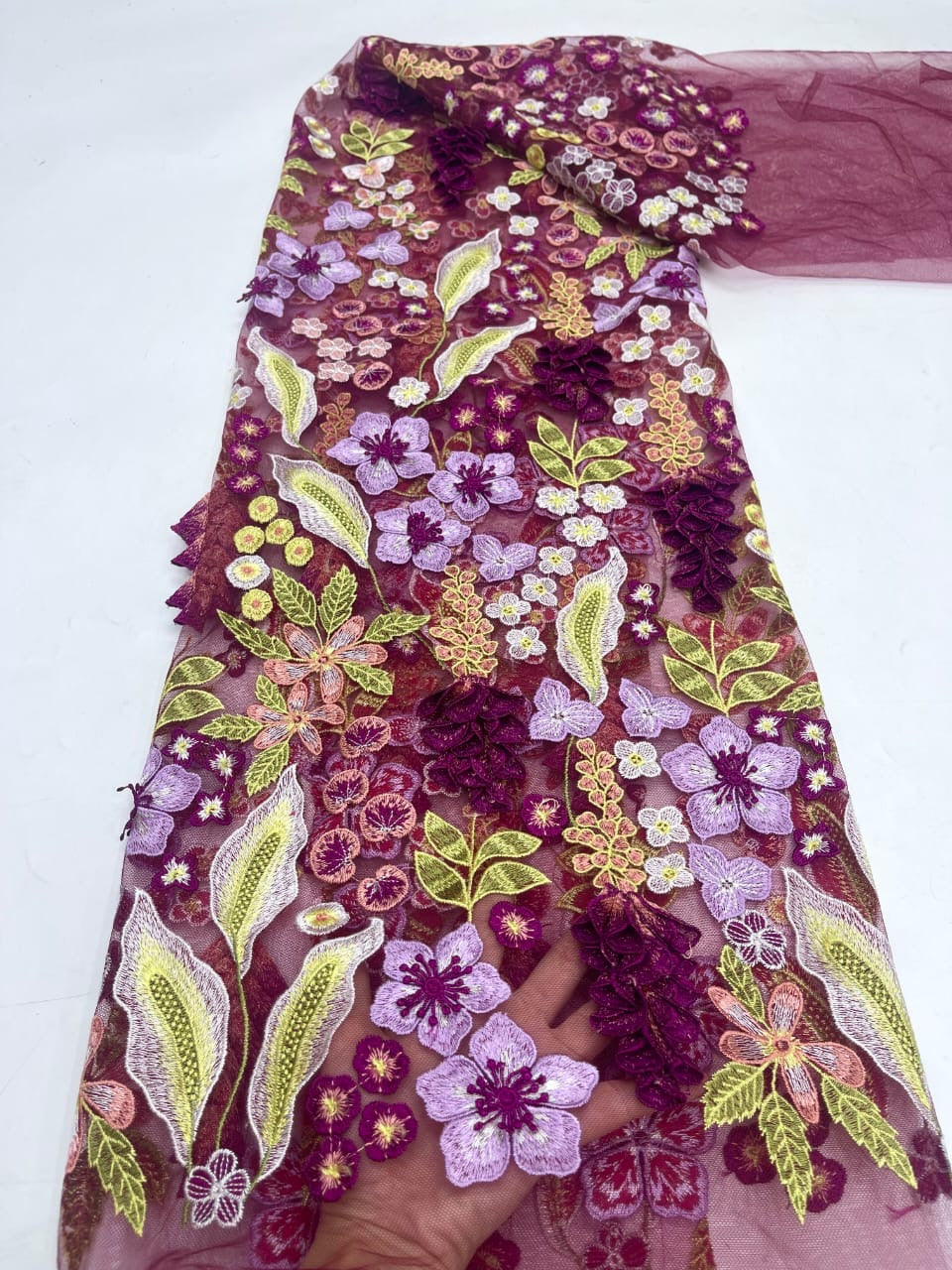 Tela floral con pompones - Más colores