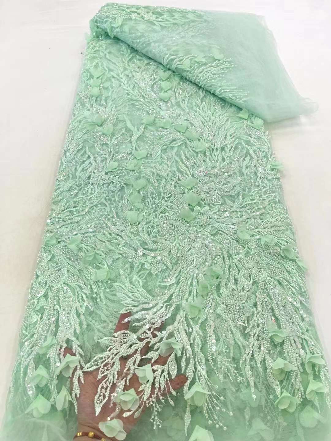 Tela de pétalos en 3D de Baron