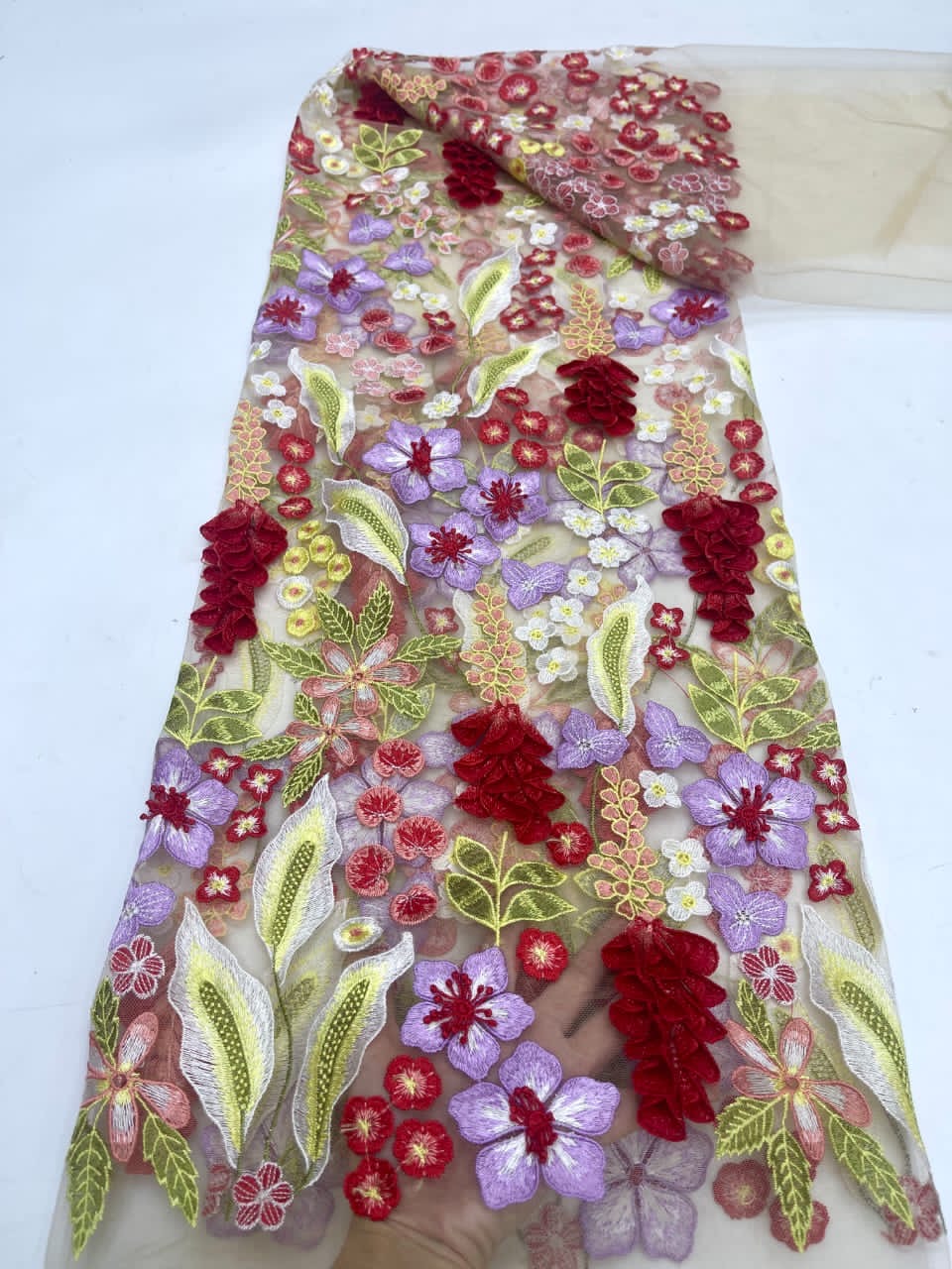 Tela floral con pompones - Más colores
