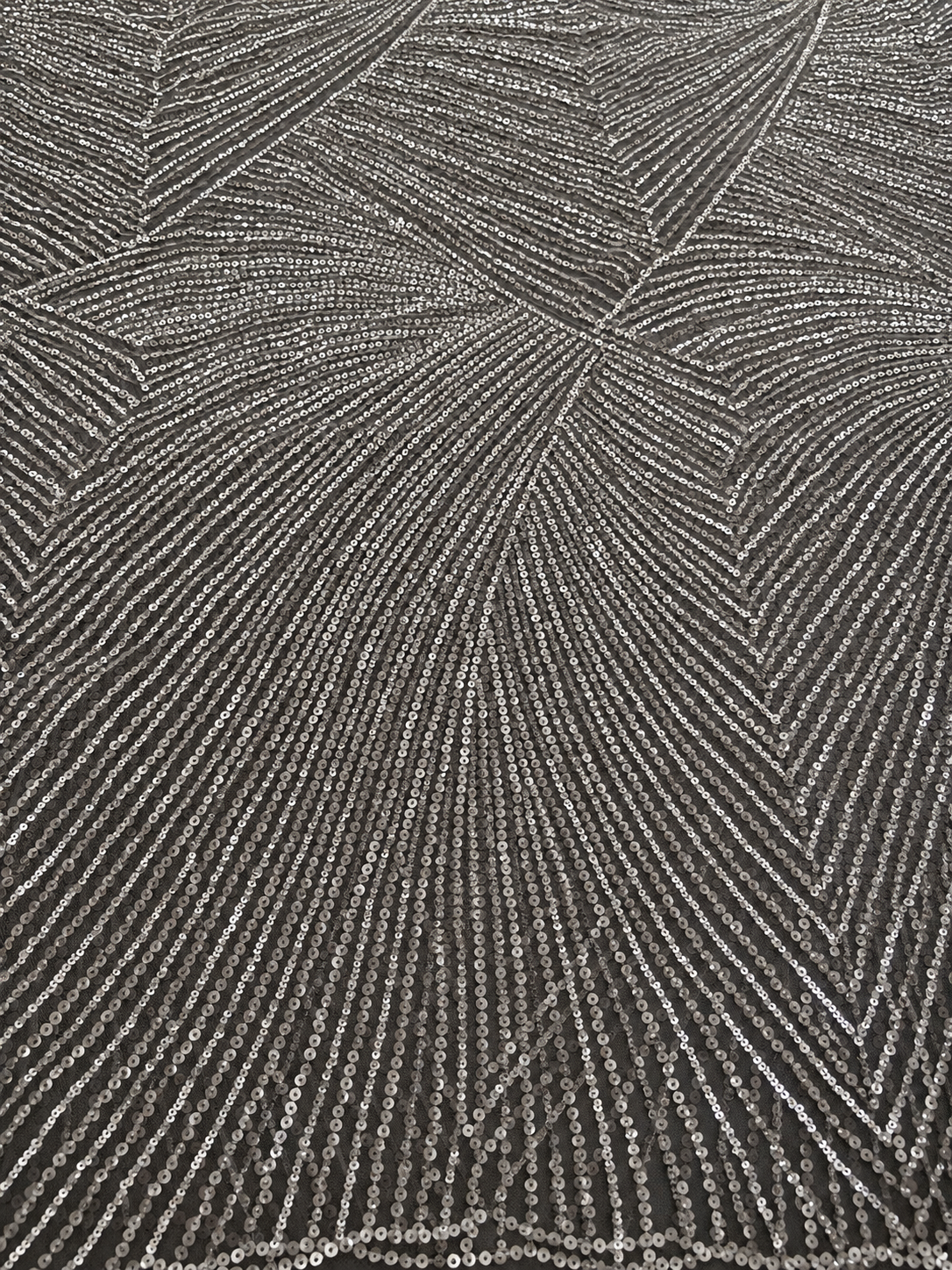 Luzone Luxury Fabric - White/Silver