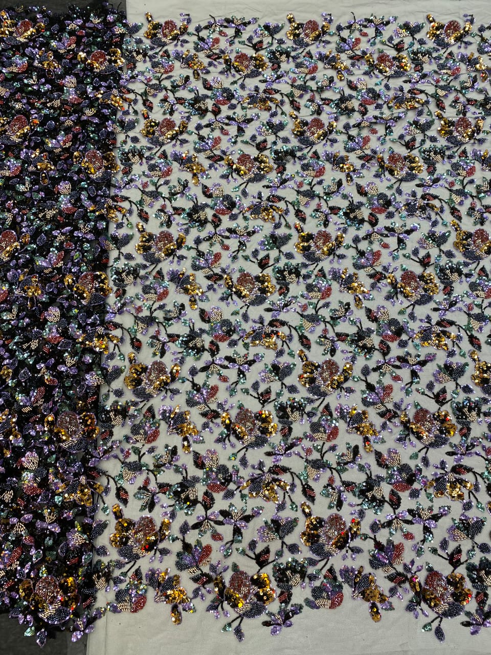 Tela de cuentas hechas a mano de lujo Volcee - Más colores