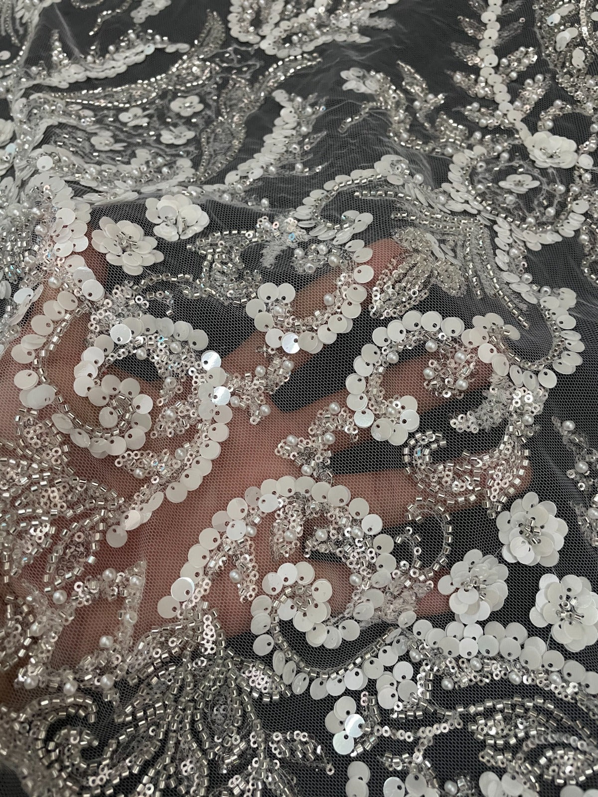 Tela de boda nupcial hecha a mano de lujo con remolinos