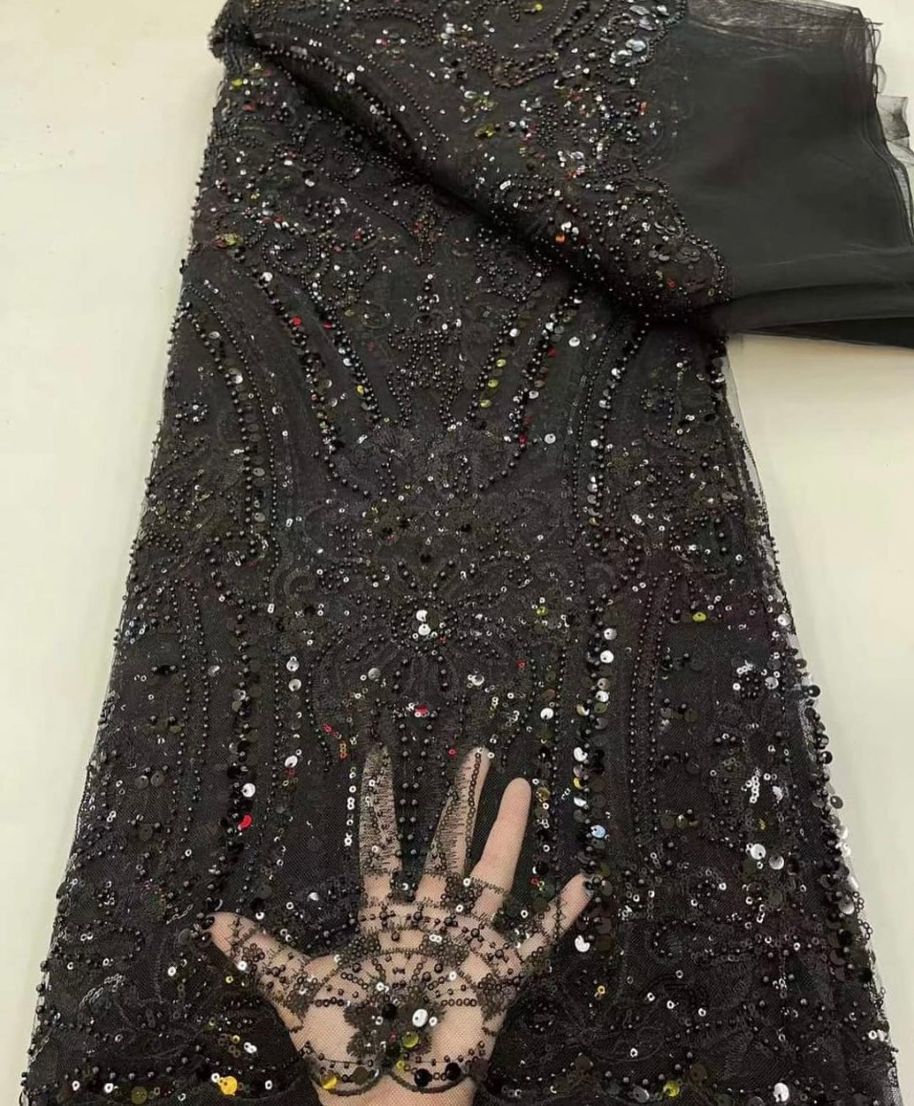 Tela hecha a mano con lentejuelas de lujo Luminia