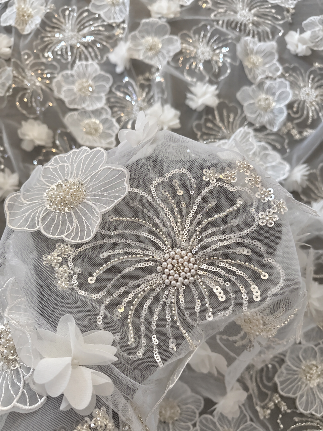 Nilox 3D Sequin Beaded Quality Floral Fabric - White